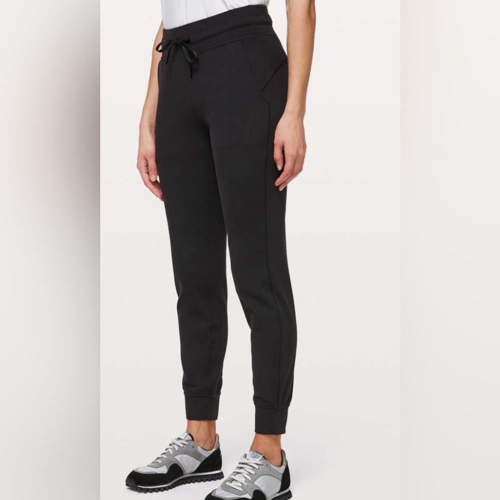 Lululemon ready to rulu pant black size 2